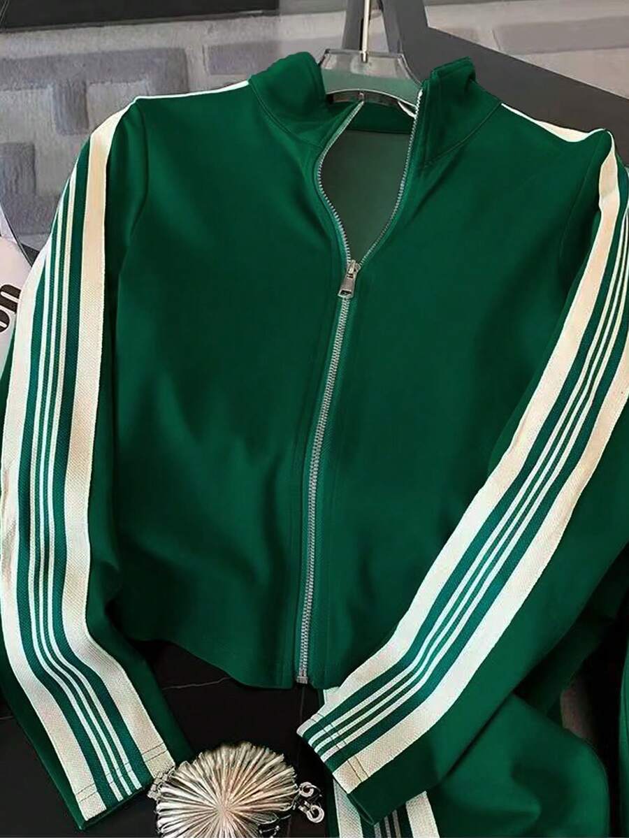 conjunto feminino esportivo chic verde com jaqueta e calça pantalona