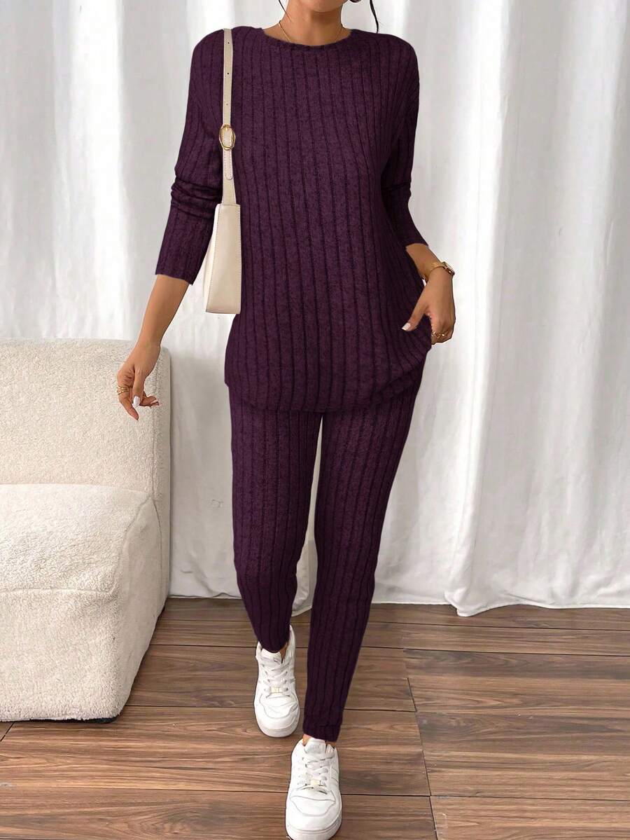 conjunto feminino violeta  moderno com blusa manga longa e calça