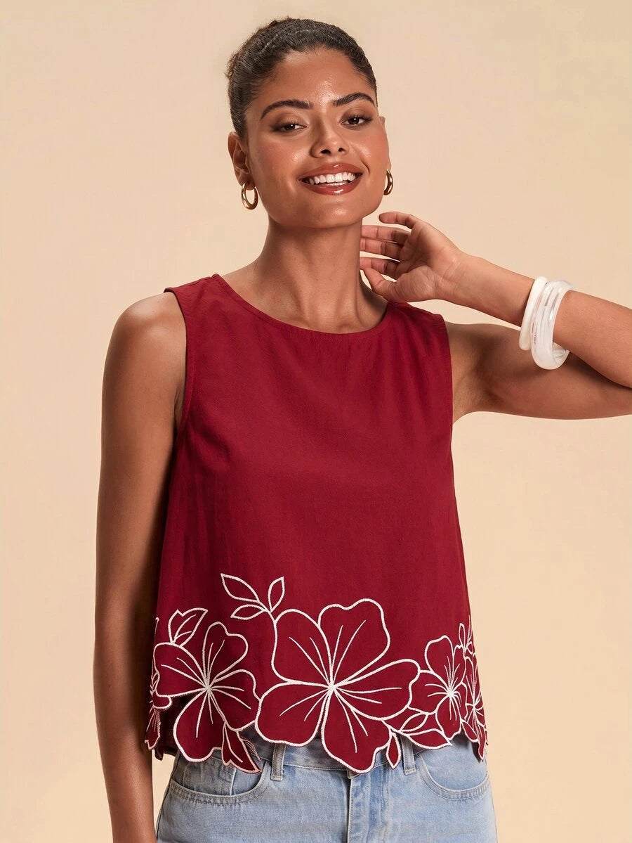 Blusa Feminina em Algodão com Bordado Floral Vazado – P ao GG - Cores Borgonha e Castanho