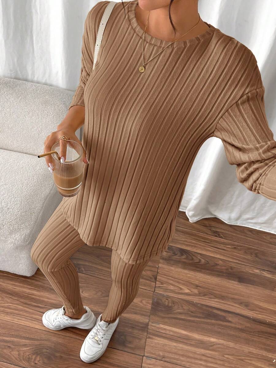 look urbano feminino conjunto caqui confortável e versátil